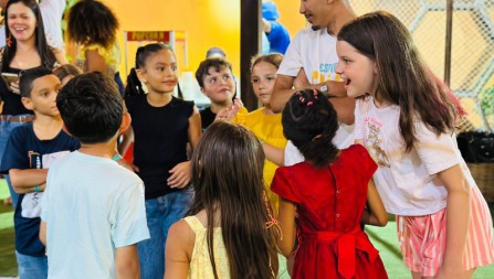 Hospital e Maternidade Santa Isabel celebra o “Natal Encantado” com filhos de colaboradores em evento mágico